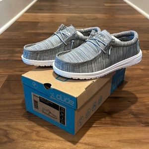 Hey Dude Wally Youth. Like new!